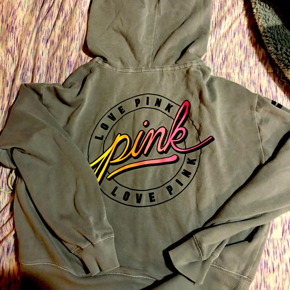 Love pink crop sweater